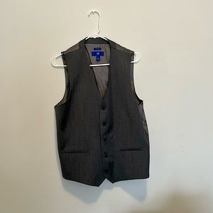 Egara Vest, Gray